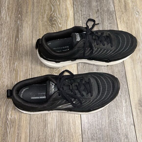 Skechers Men's US Size 9.5 GoRun Ultra Go Black White Running Sneaker Shoes - Picture 2 of 12